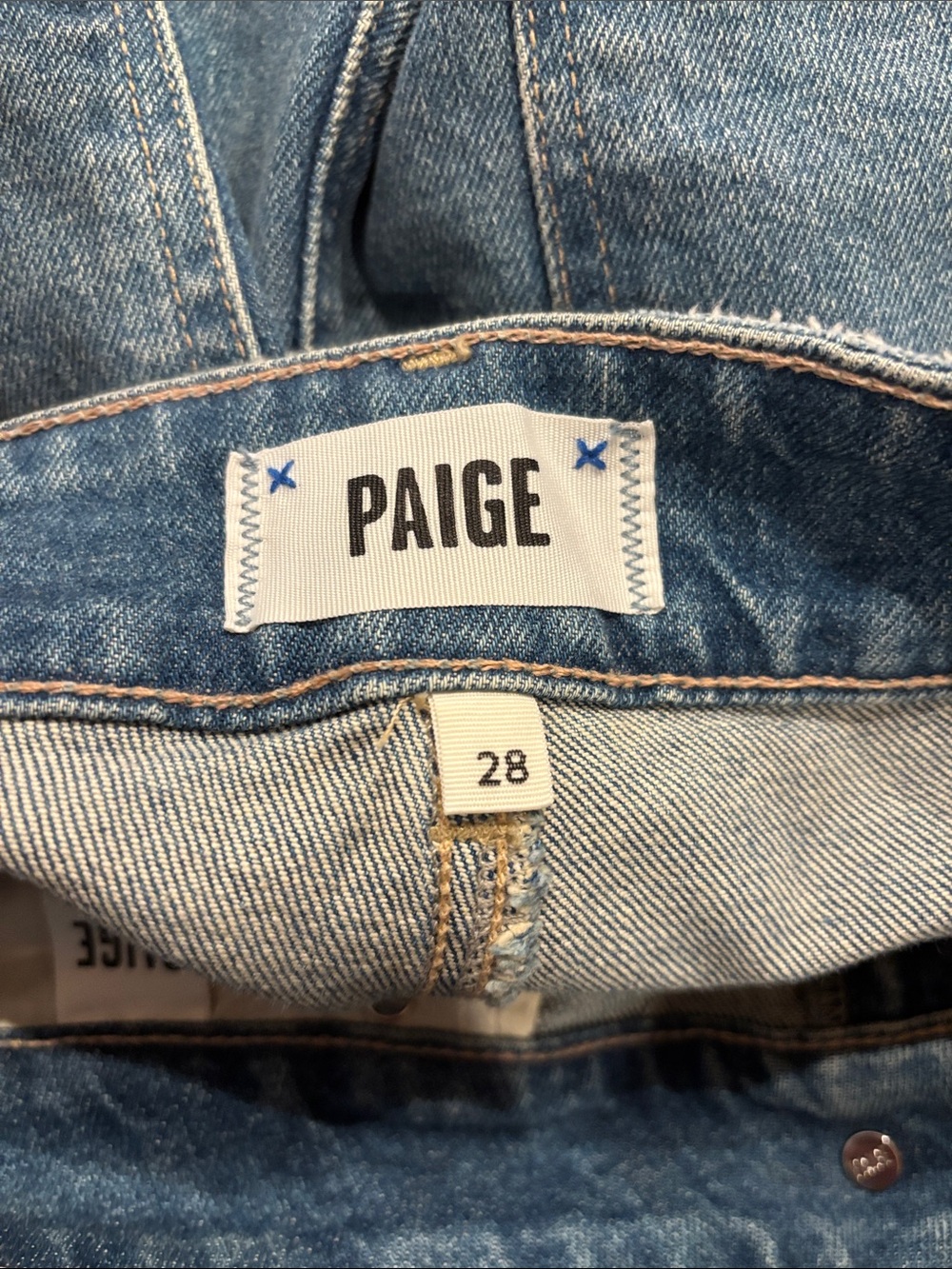 PAIGE Women’s Sasha High Rise Wide Leg Cropped Cuffed Distressed Jeans Sz 28 - Picture 4 of 10